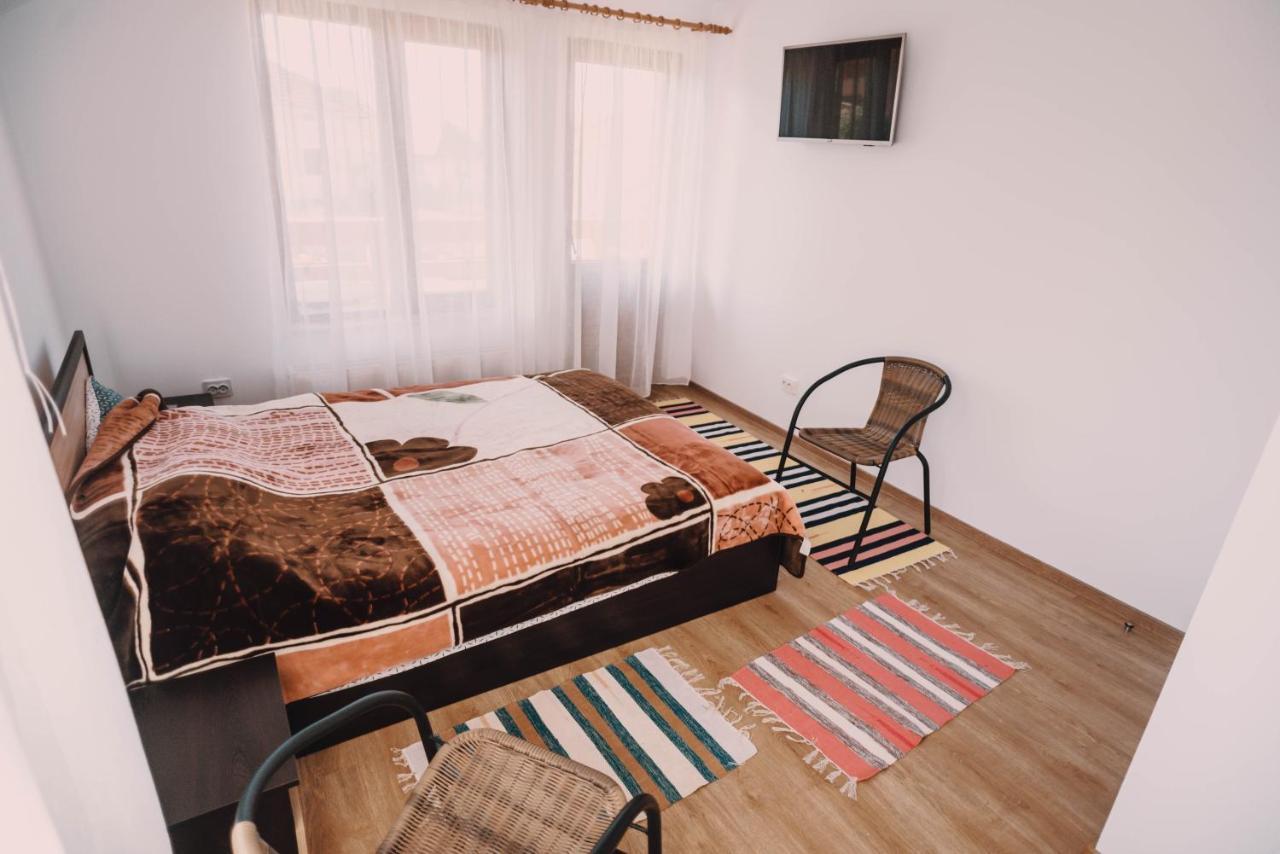 Casa Bunicilor Hotel Nucsoara  Екстериор снимка