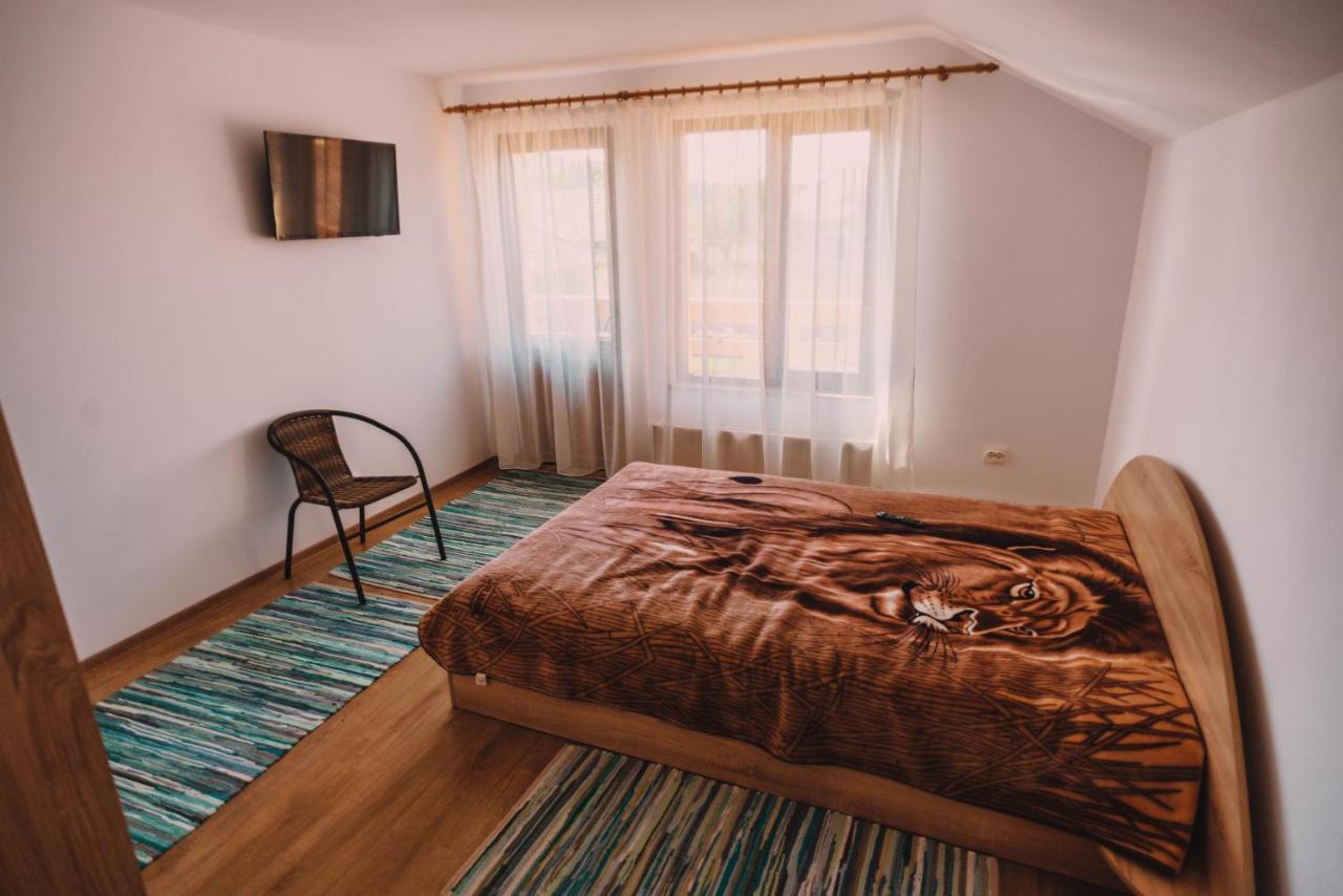 Casa Bunicilor Hotel Nucsoara  Екстериор снимка