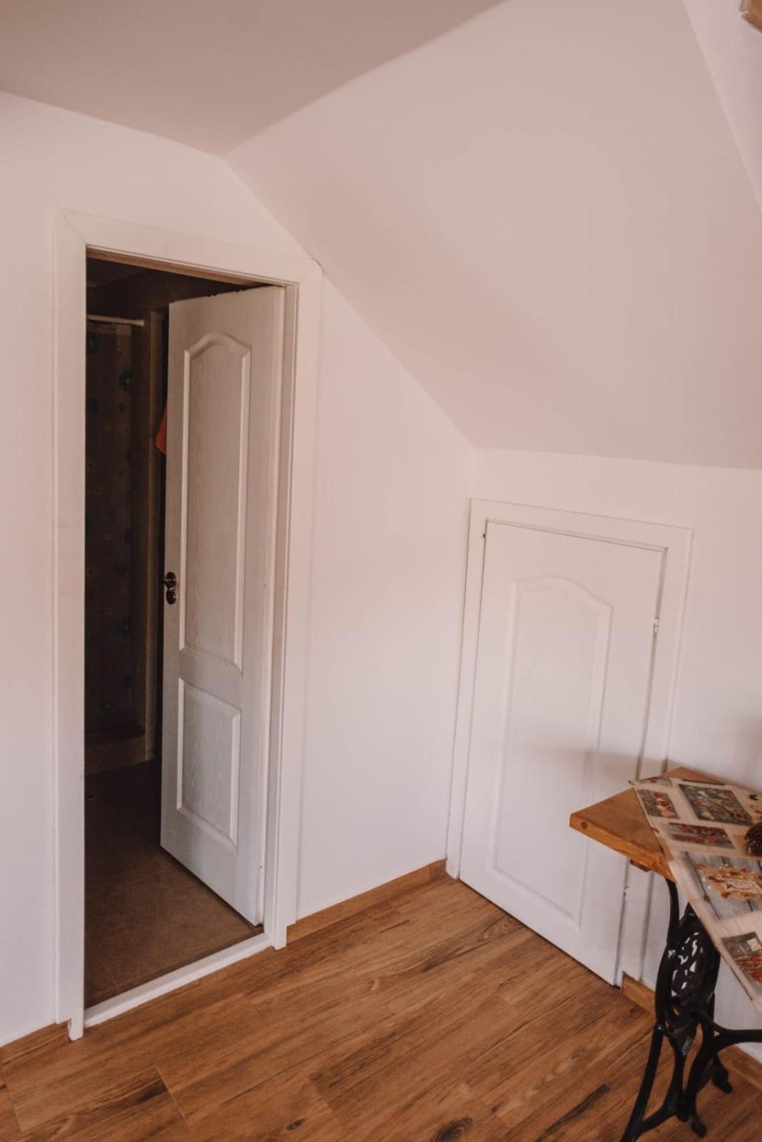 Casa Bunicilor Hotel Nucsoara  Екстериор снимка