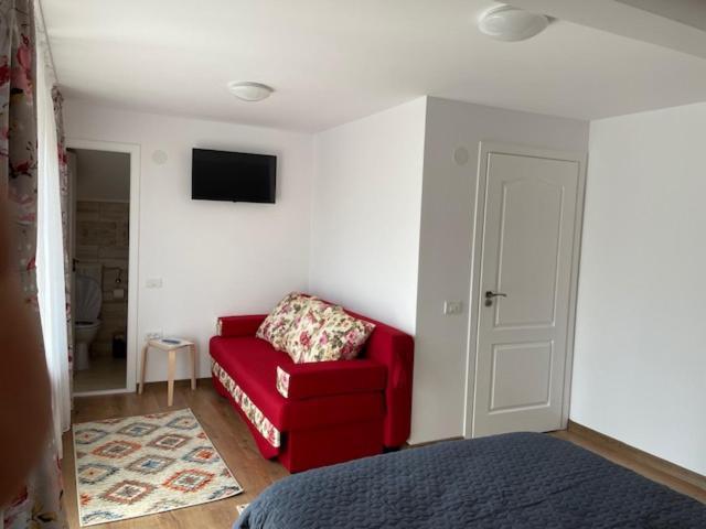 Casa Bunicilor Hotel Nucsoara  Екстериор снимка