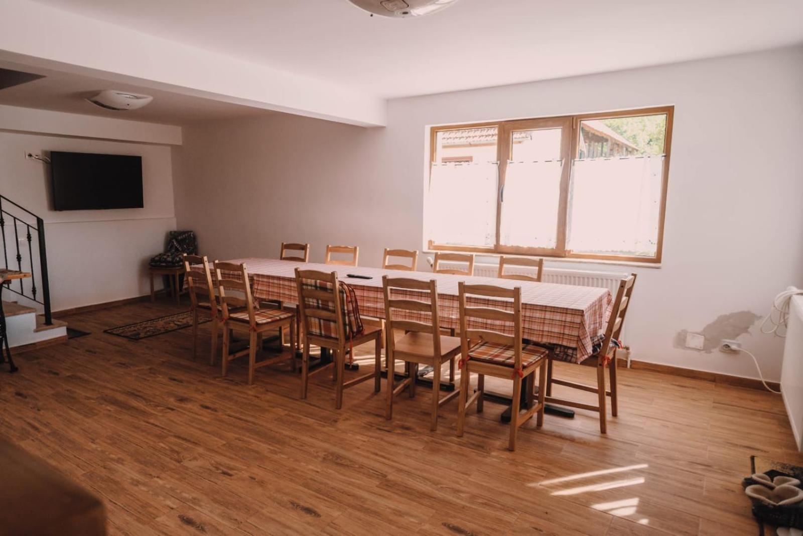 Casa Bunicilor Hotel Nucsoara  Екстериор снимка