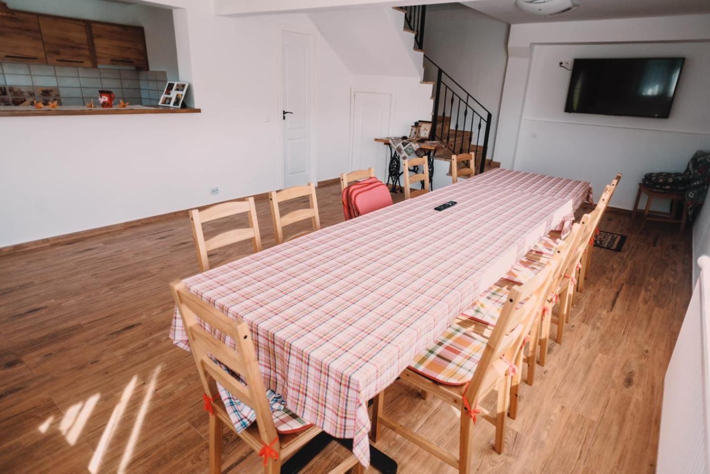 Casa Bunicilor Hotel Nucsoara  Екстериор снимка